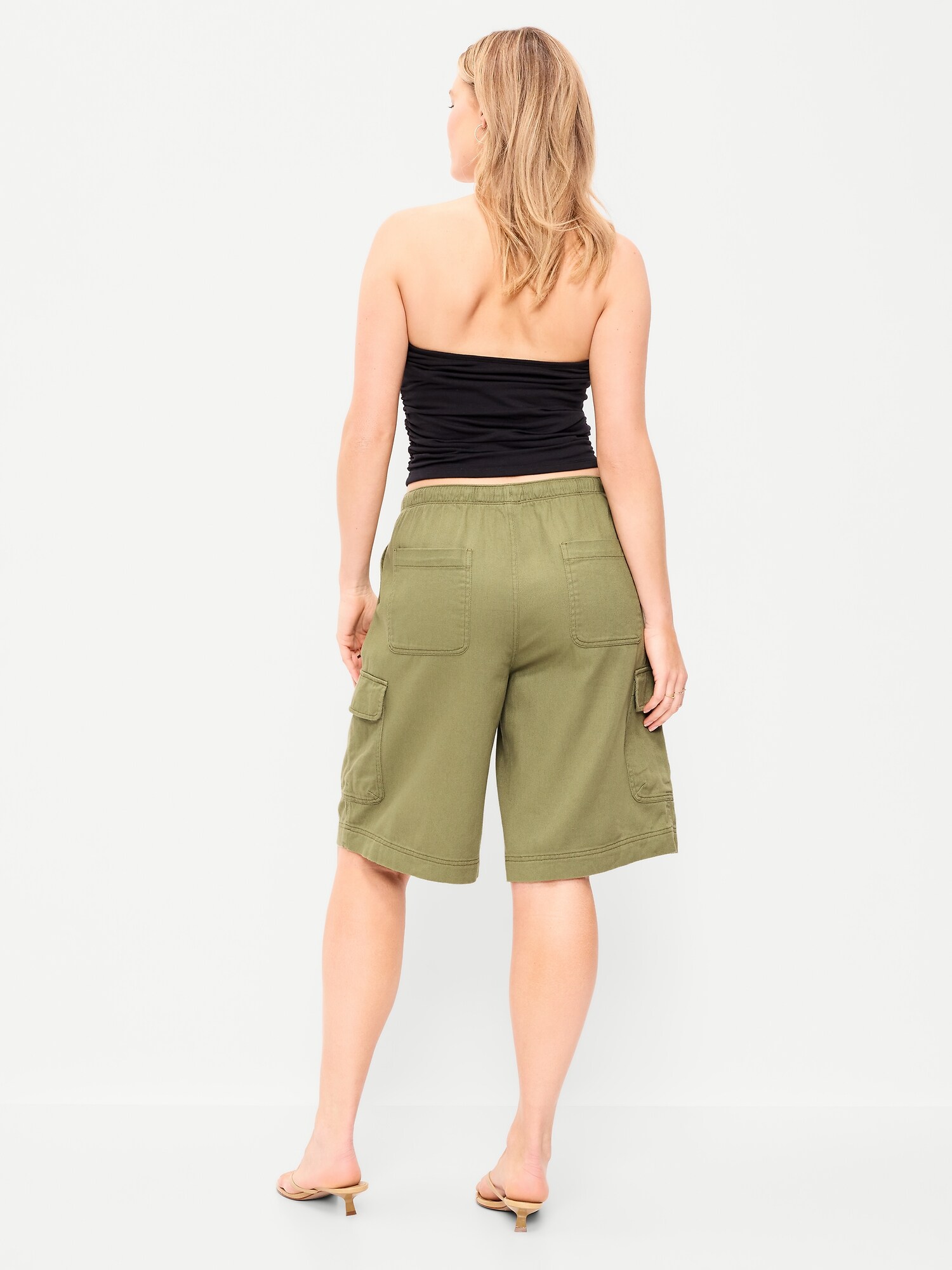 Женские шорты Old Navy Mid-Rise Bermuda Cargo, цвет: Dried Grasses — фото 6