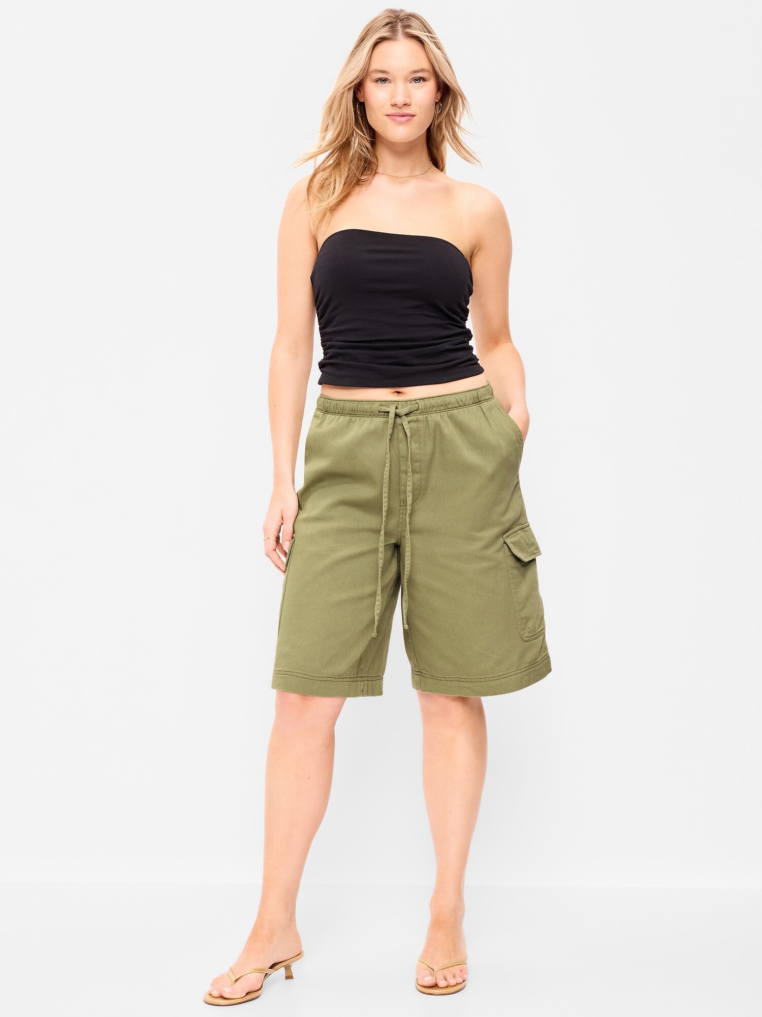 Женские шорты Old Navy Mid-Rise Bermuda Cargo, цвет: Dried Grasses — фото 5