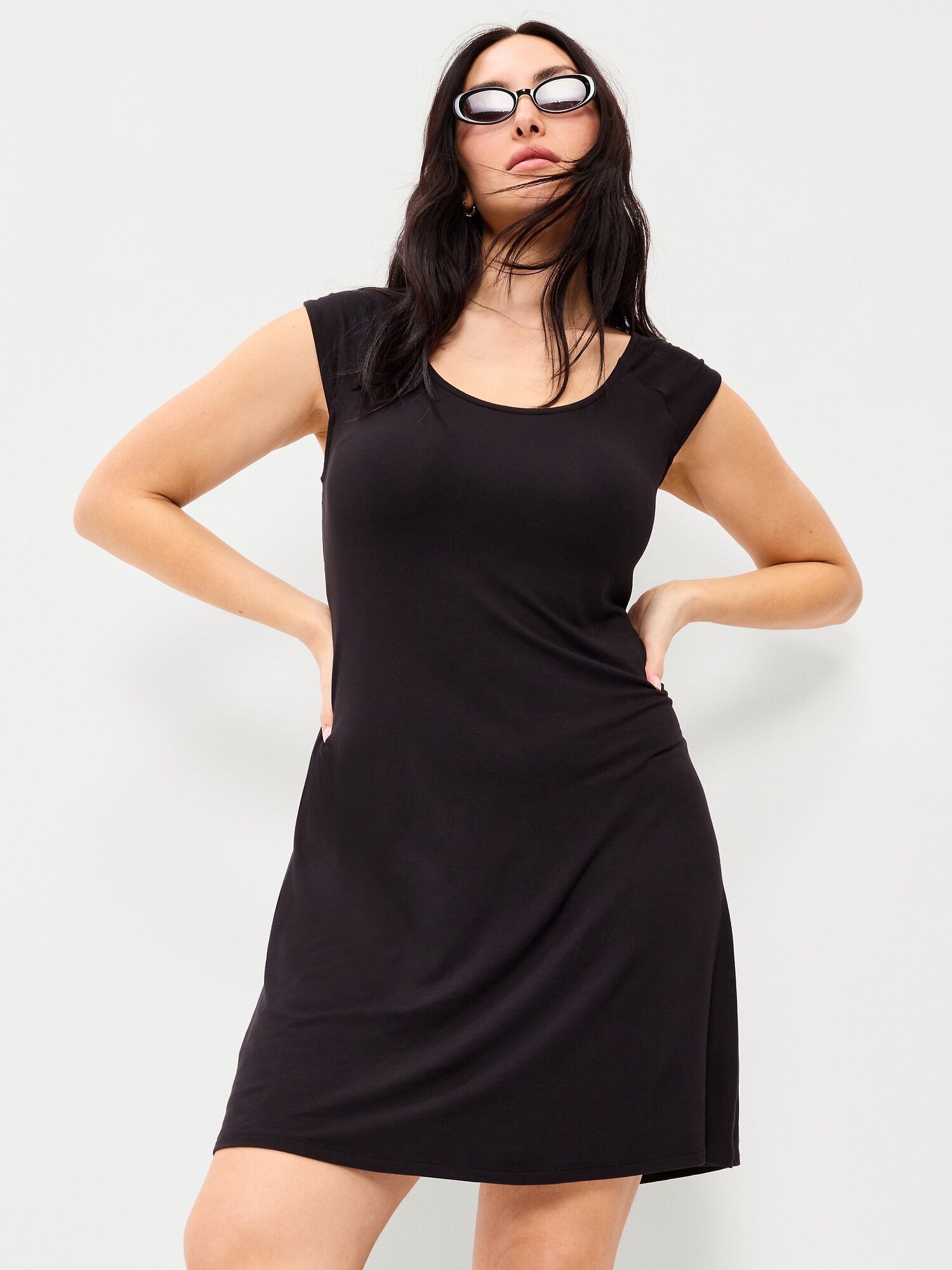 Женское платье Old Navy Short-Sleeve Scoop-Neck Mini, цвет: Чёрный — фото 3