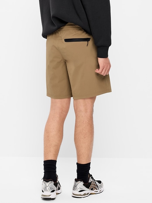 Image number 2 showing, Dynamic Tech Woven Shorts -- 7-inch inseam