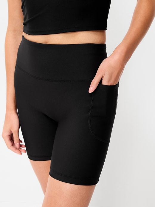 Image number 3 showing, Extra-High Waisted PowerSoft Boundless Pocket Biker Shorts-- 6-inch inseam - No Front Seam