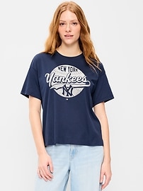 Image number 1 showing, New York Yankees Crew-Neck T-Shirt for Women