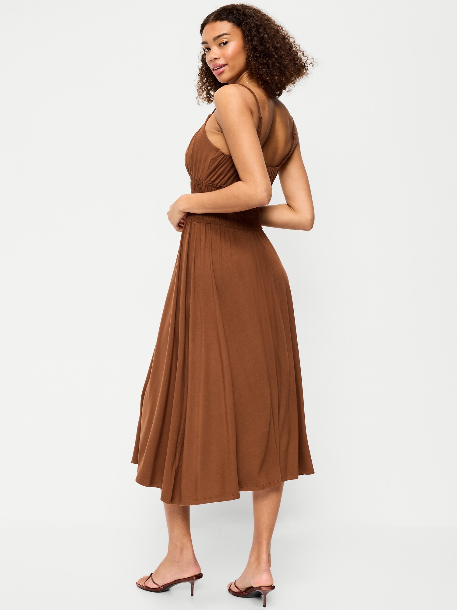 Женское платье Old Navy Fit & Flare Jersey Smocked-Waist Midi, цвет: Coco De Mer — фото 2