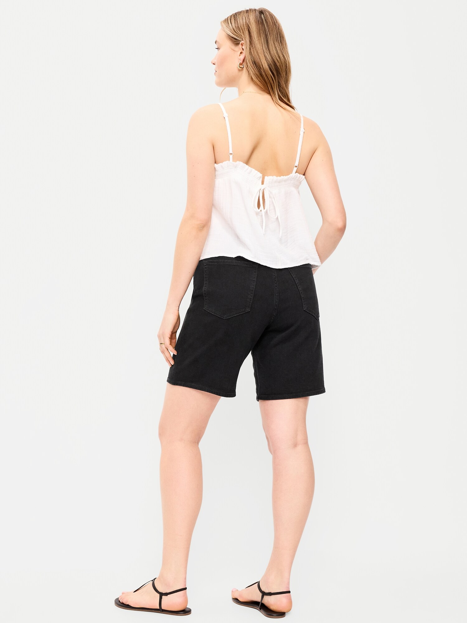 Женские шорты Old Navy High-Waisted Wow Bermuda Jean Shorts -- 9-inch inseam, цвет: Чёрный — фото 6