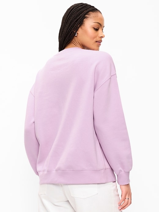 Image number 2 showing, Oversized Graphic Sweatshirt