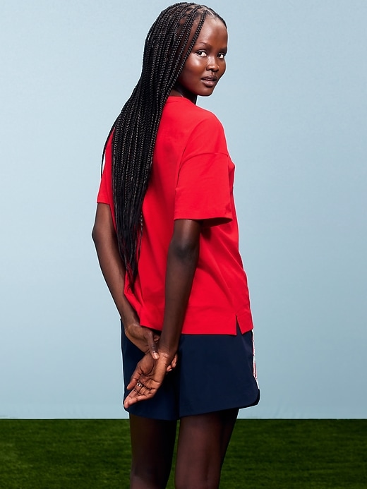 Image number 2 showing, FIFA World Cup 26™ England Vintage Crew-Neck T-Shirt for Women