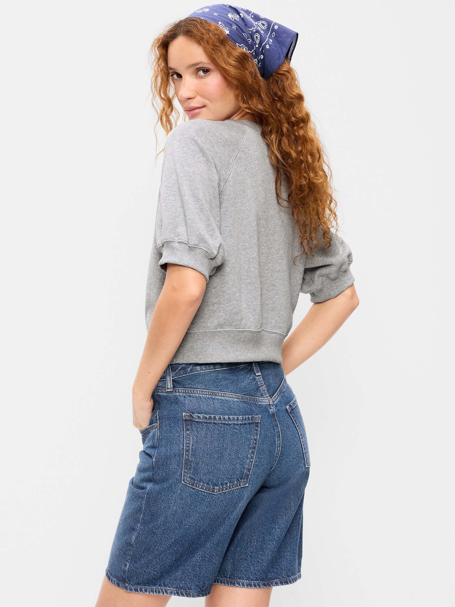 Женский свитшот Old Navy Short-Sleeve Cropped Raglan, цвет: Меланжевый серый — фото 2