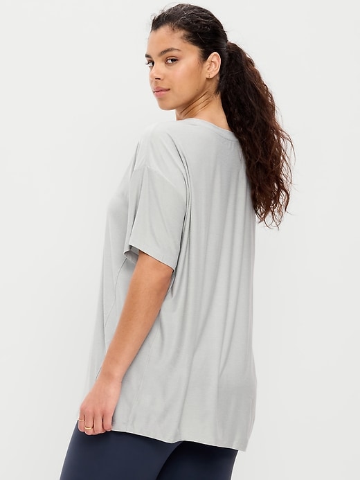 Image number 6 showing, CloudMotion Short-Sleeve Tunic