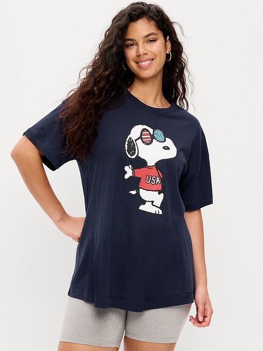 Image number 4 showing, Peanuts™ Snoopy Oversized Tunic T-Shirt