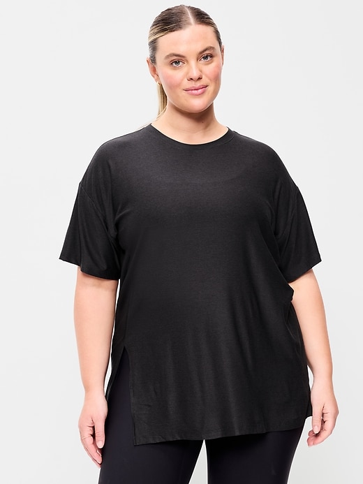 Image number 7 showing, CloudMotion Short-Sleeve Tunic