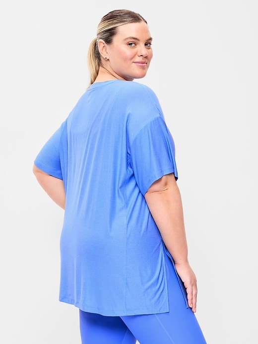 Image number 8 showing, CloudMotion Short-Sleeve Tunic