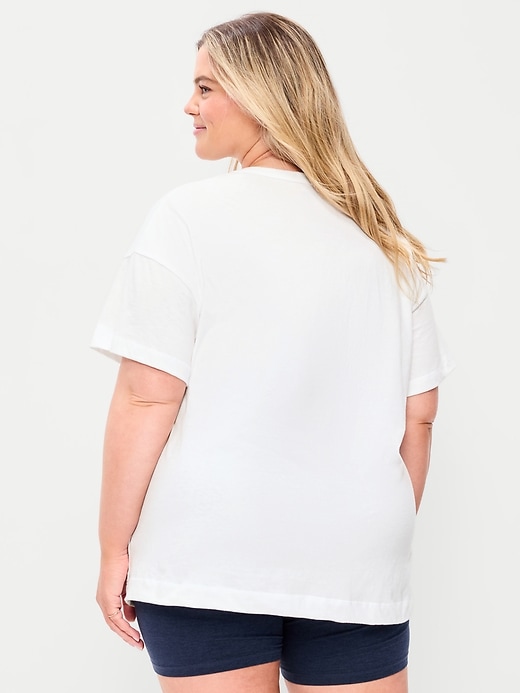 Image number 9 showing, Bruce Springsteen™ Oversized Tunic T-Shirt