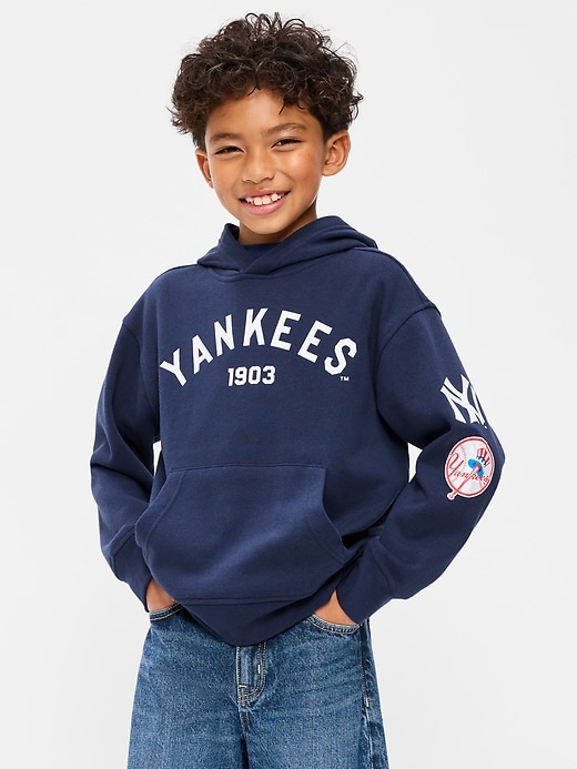 Image number 1 showing, New York Yankees Gender-Neutral Pullover Hoodie for Kids