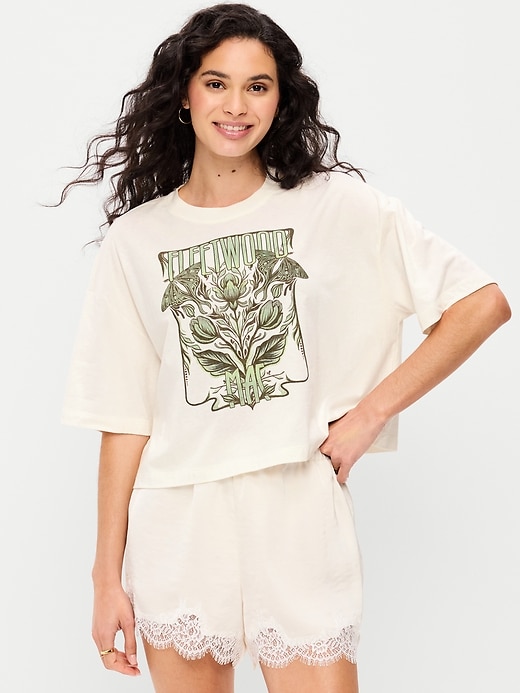 Image number 1 showing, Crew-Neck Oversized Crop Graphic T-Shirt