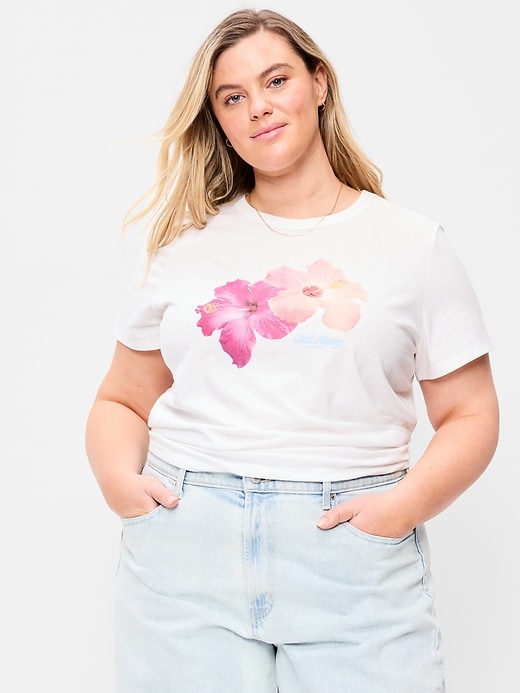 Image number 7 showing, EveryWear Crew-Neck Logo-Graphic T-Shirt