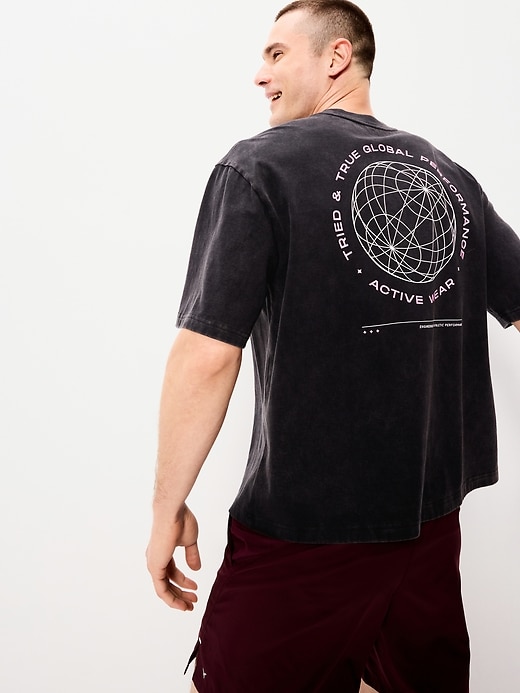 Image number 3 showing, Heavyweight Graphic Cropped T-Shirt