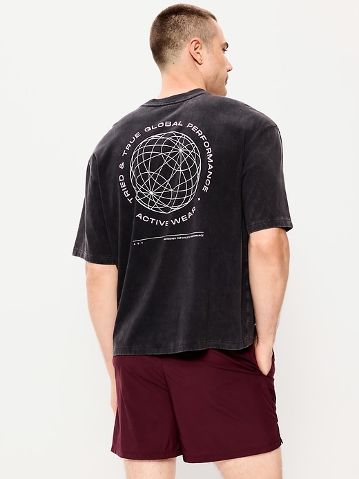 Image number 2 showing, Heavyweight Graphic Cropped T-Shirt