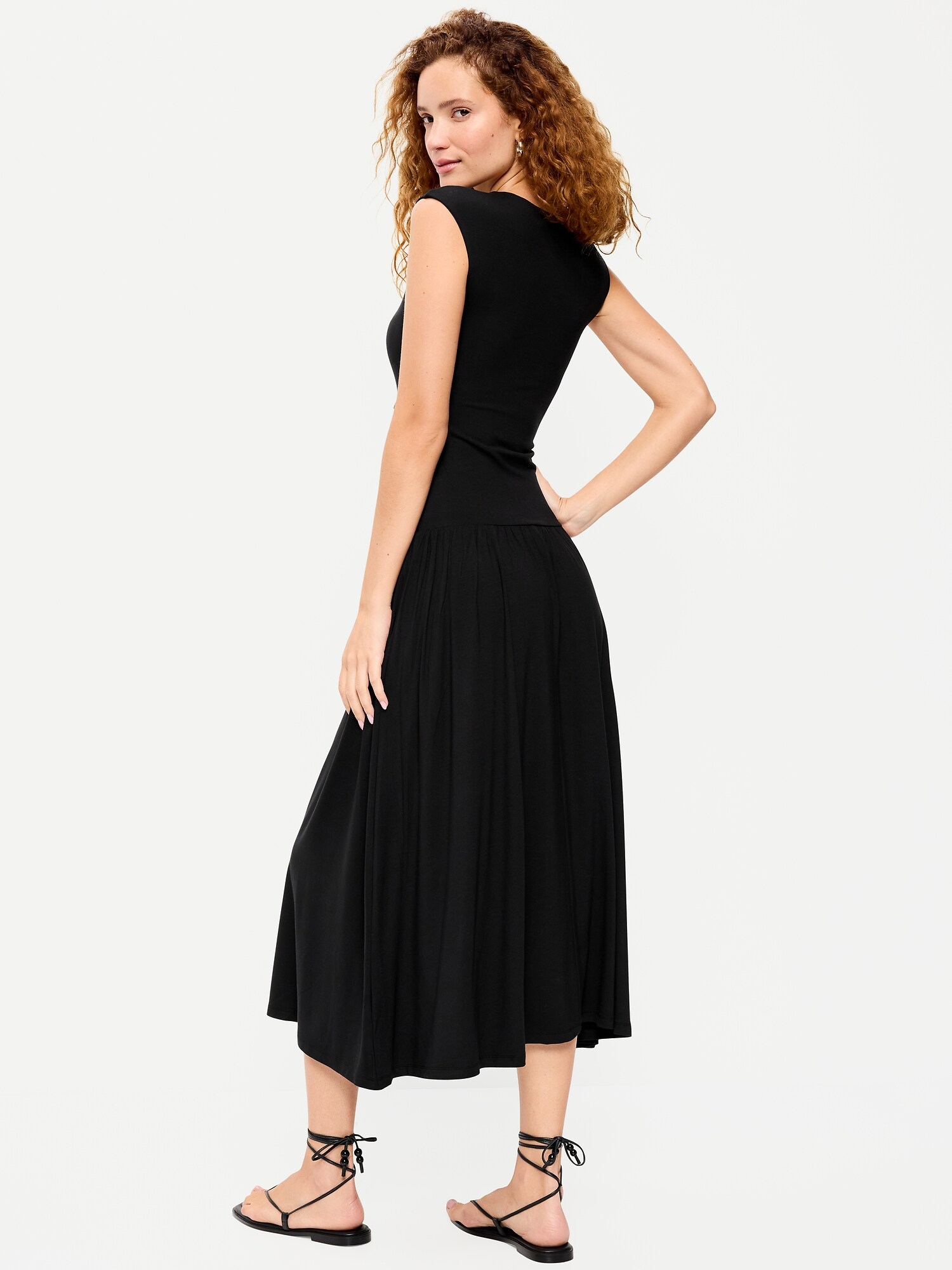 Женское платье Old Navy Jersey Knit Drop-Waist Midi, цвет: Чёрный — фото 2