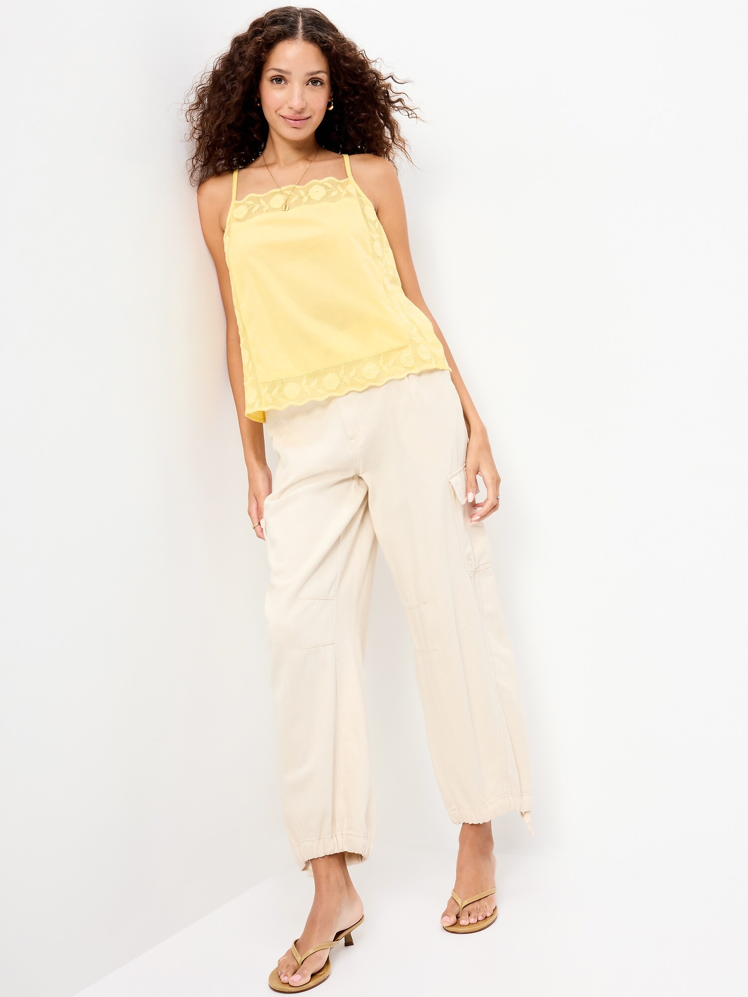 Женский топ Old Navy Scalloped-Hem Tank Top, цвет: Sunbeam — фото 3