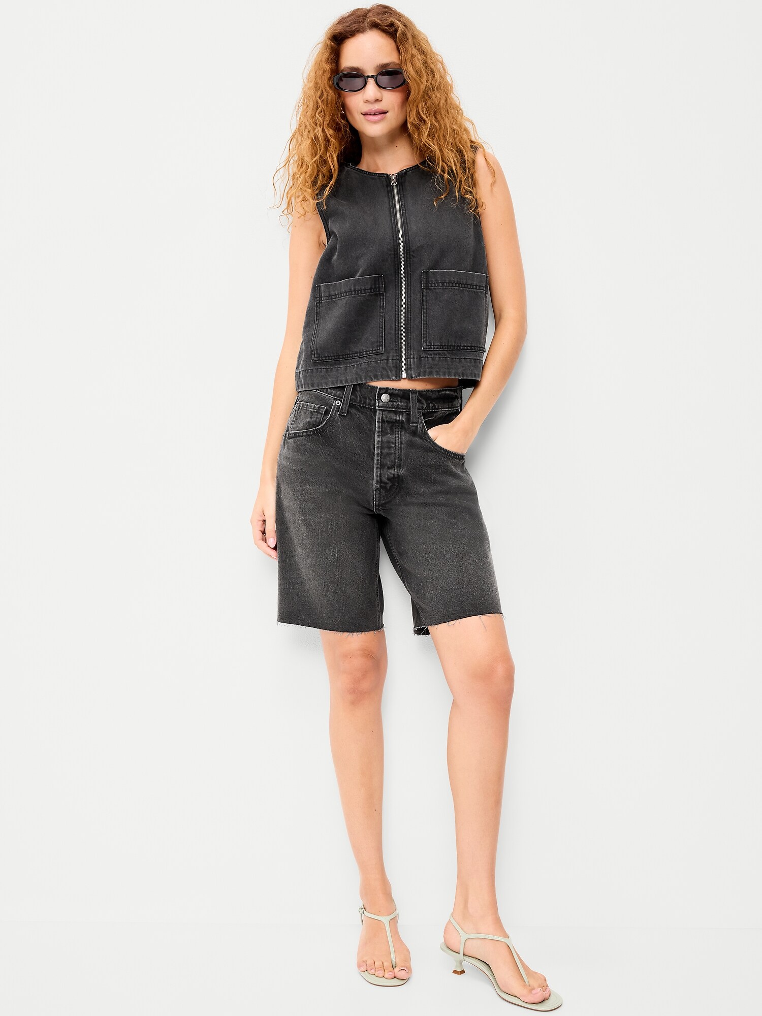 Женский жилет Old Navy Zip-Front Utility Vest, цвет: Coal — фото 3