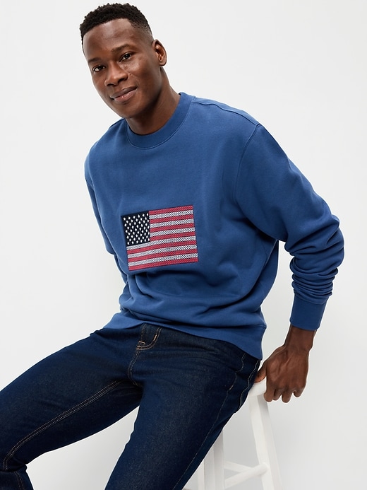 Image number 3 showing, Loose Graphic Crew-Neck Sweatshirt