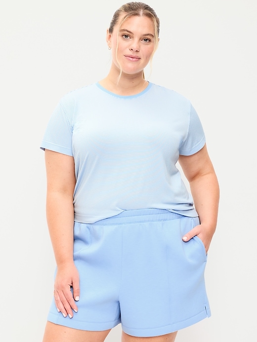 Image number 7 showing, Seamless T-Shirt