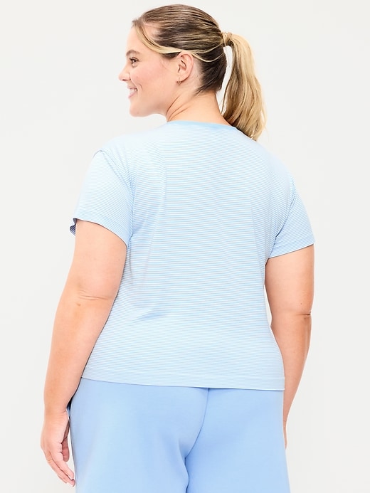 Image number 8 showing, Seamless T-Shirt
