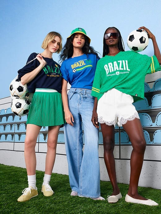 Image number 3 showing, FIFA World Cup 26™ Brazil Boxy Lace V-Neck T-Shirt for Women
