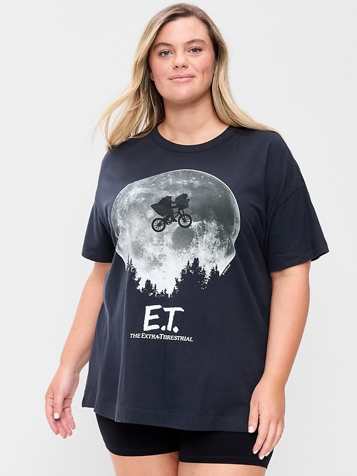 Image number 8 showing, Oversized Graphic T-Shirt