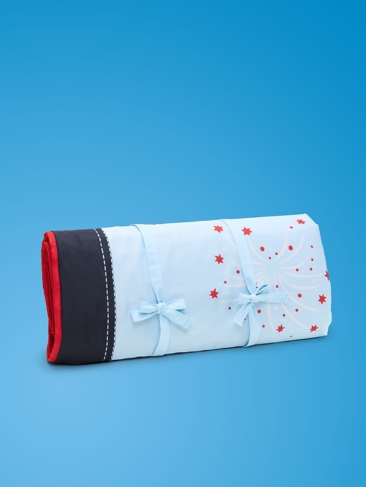Image number 3 showing, Old Navy x Disney Picnic Blanket for the Family
