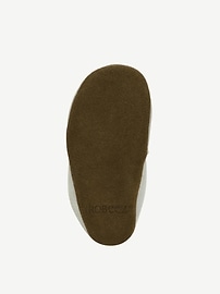 Image number 5 showing, Robeez Pretty Pearl Soft Soles