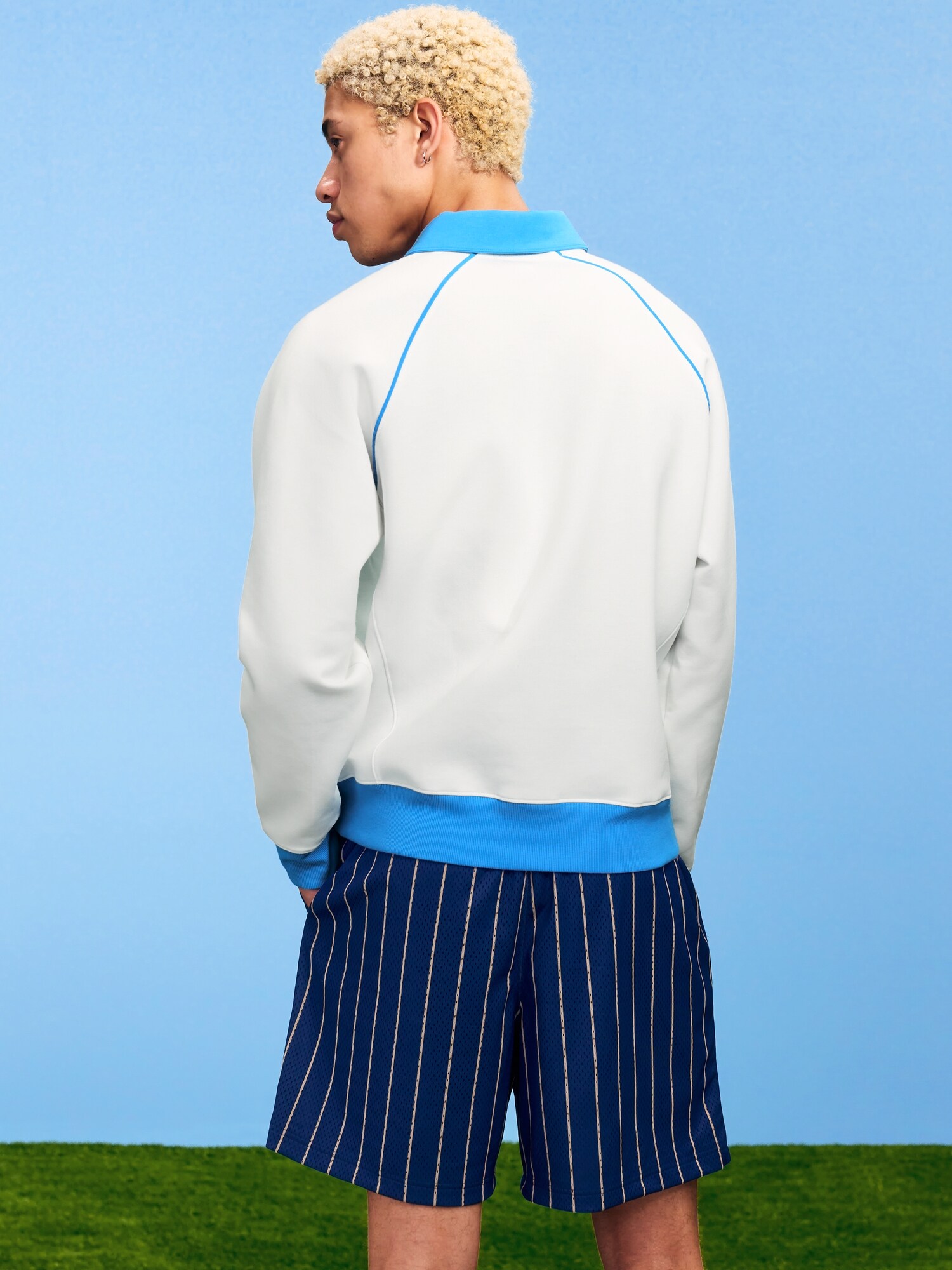 Мужской свитшот Old Navy FIFA World Cup 26™ Argentina Dynamic Fleece Collared Graphic Sweatshirt for Men — фото 2
