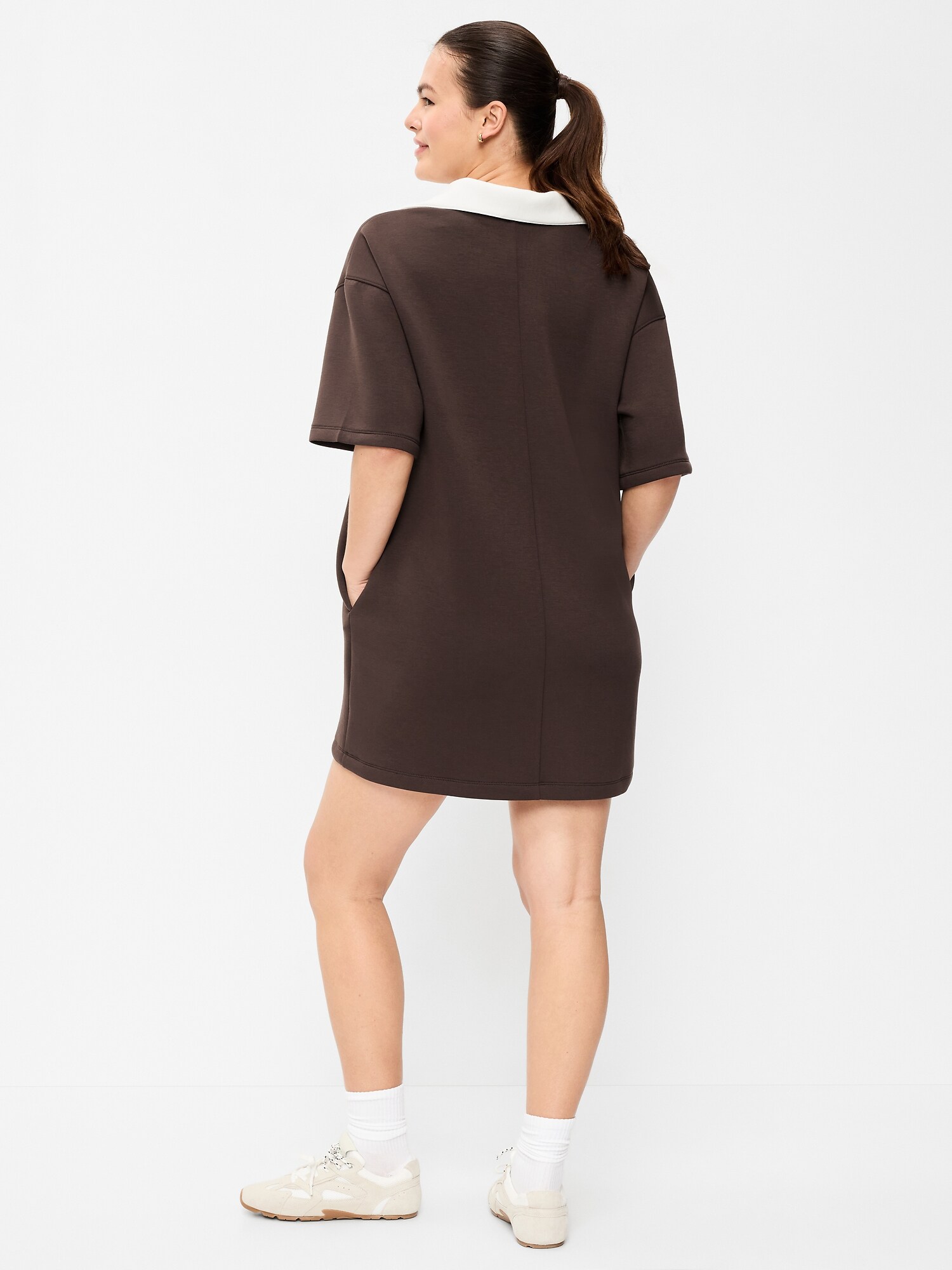Женское платье Old Navy Bounce Fleece Short-Sleeve Polo Dress, цвет: Чёрный кофейный — фото 4