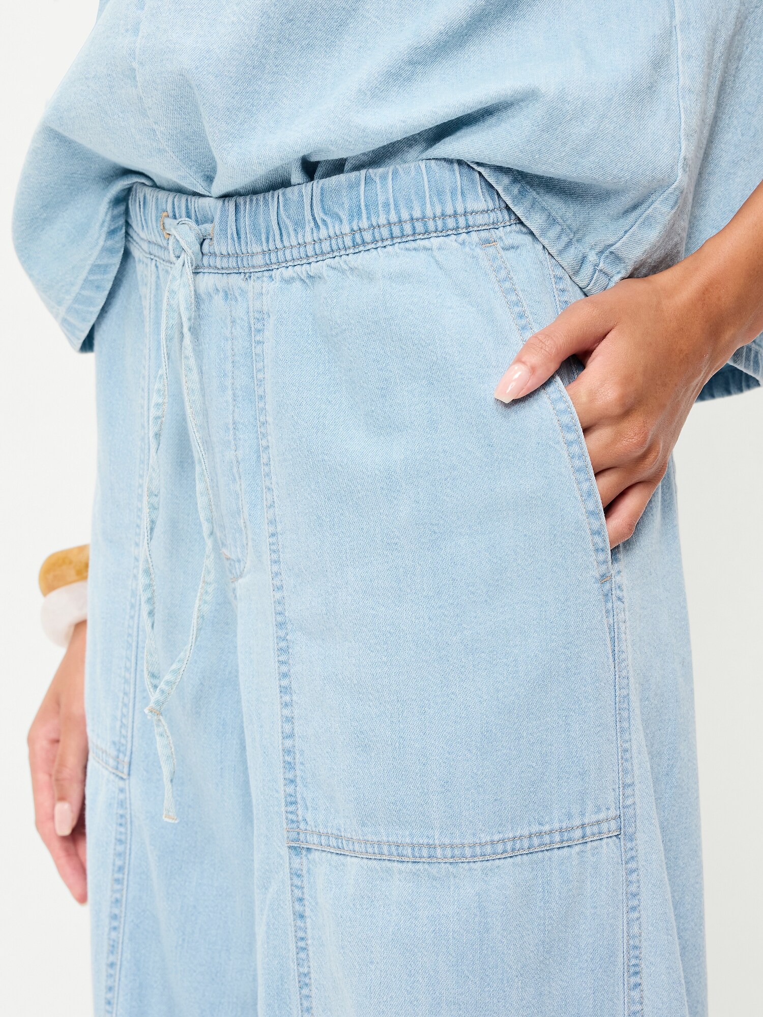 Женские брюки Old Navy Mid-Rise Pull-On Utility Harem Denim Pants, цвет: Синий потёртый — фото 4