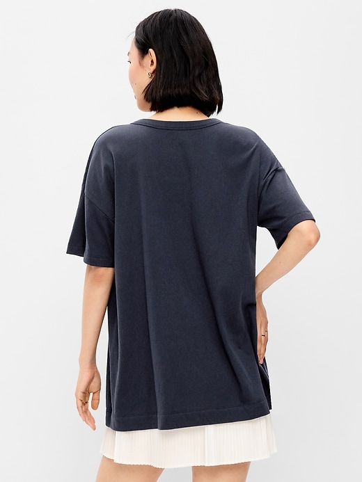 Image number 2 showing, Oversized Graphic T-Shirt