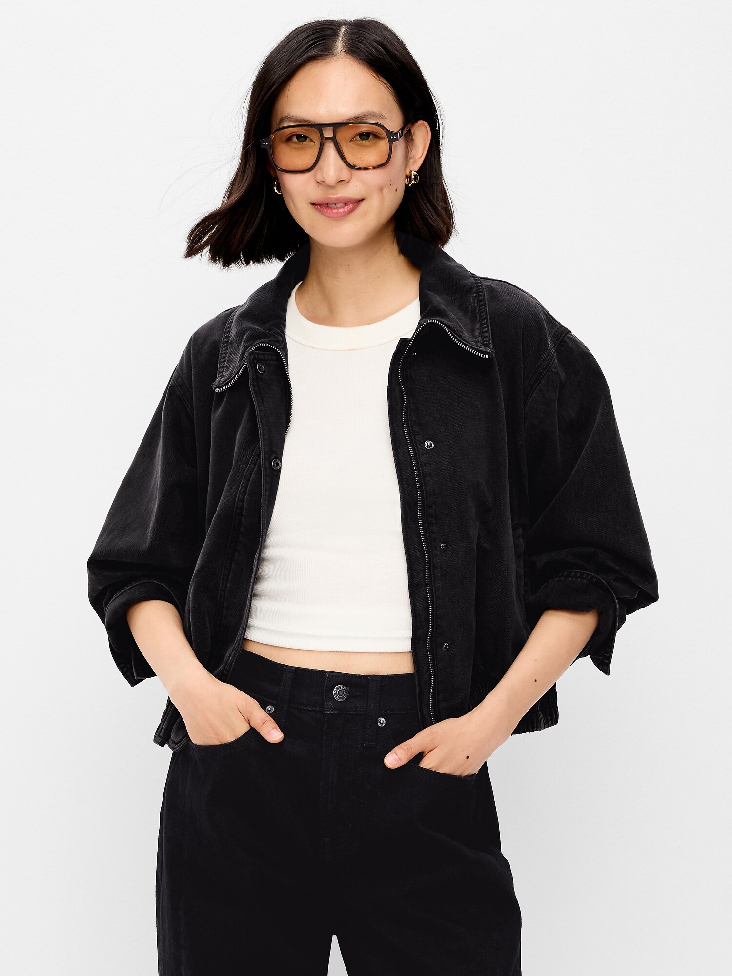 Женская куртка Old Navy Funnel-Neck Denim Jacket, цвет: Потёртый чёрный — фото 3