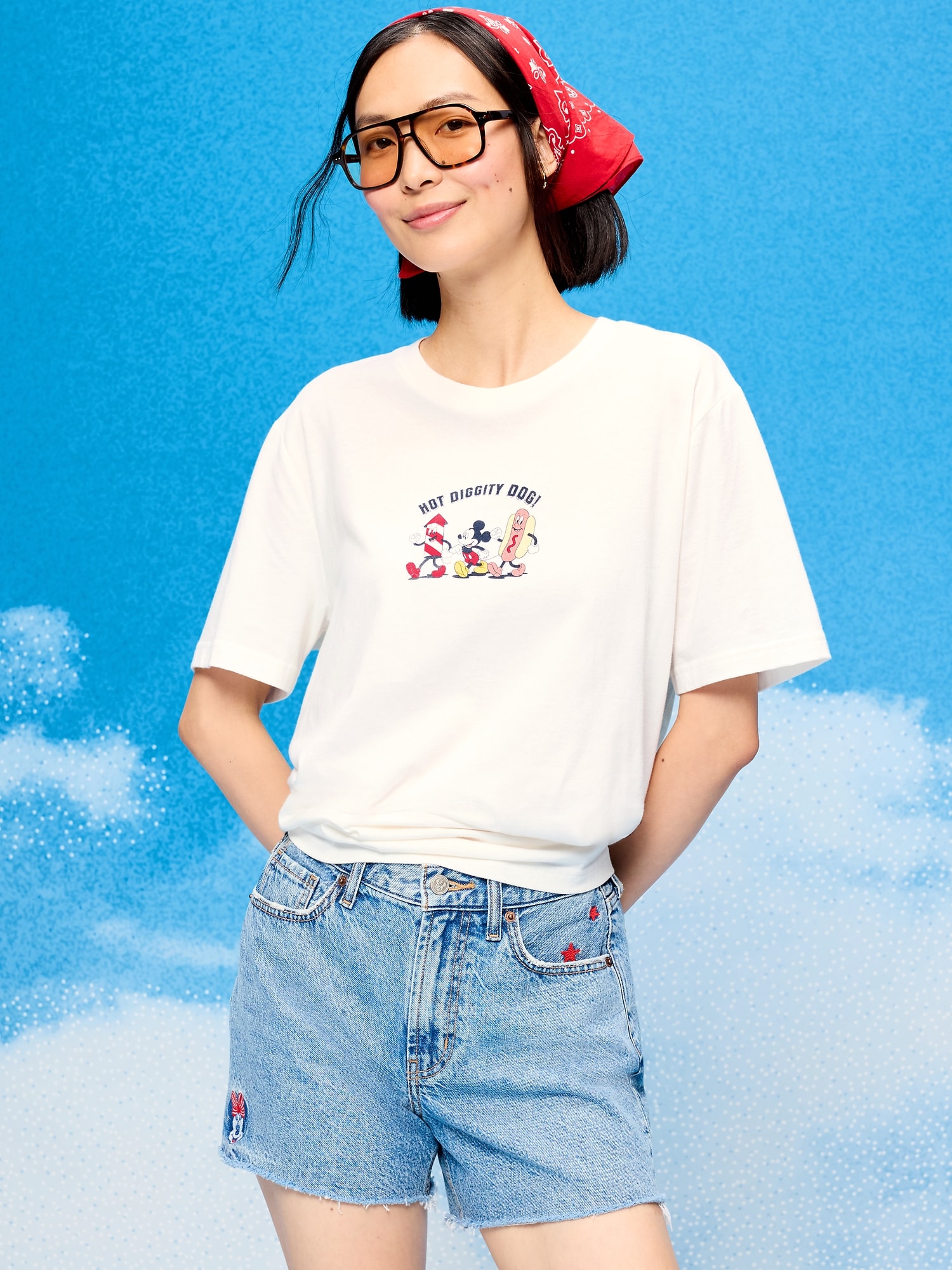Old Navy x Disney Mickey Mouse Logo-Graphic T-Shirt for Adults