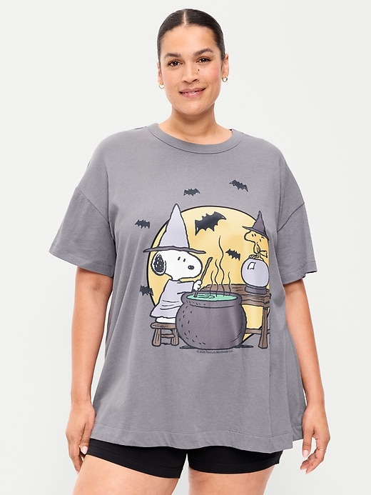 Image number 6 showing, Oversized Graphic Tunic T-Shirt