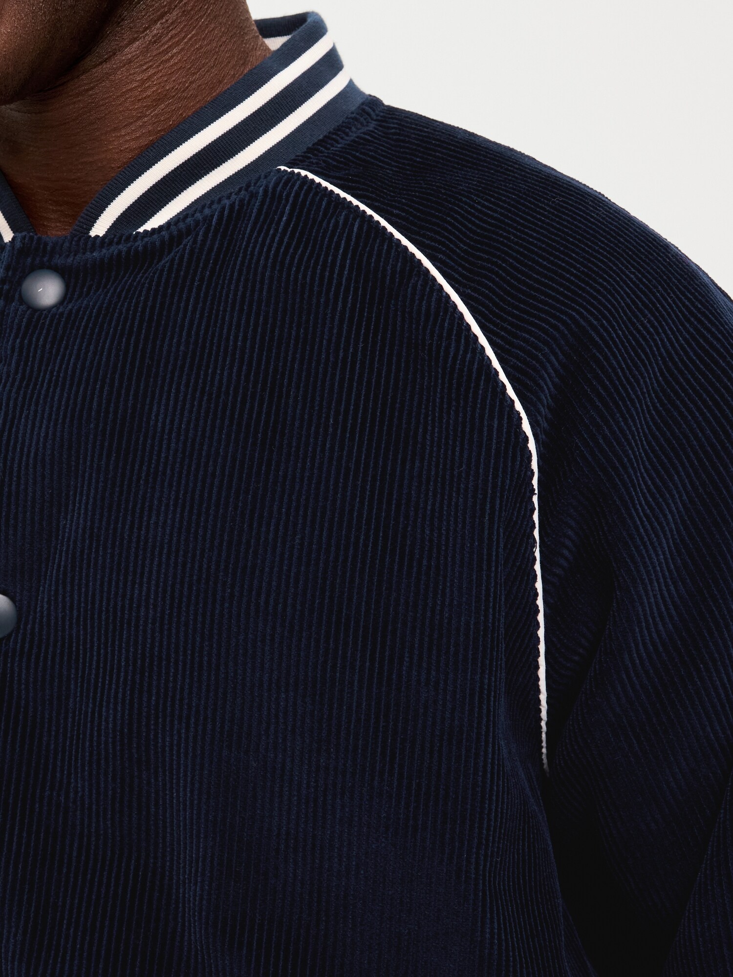 Мужская куртка Old Navy Varsity Corduroy Bomber, цвет: Тёмно-синий — фото 6