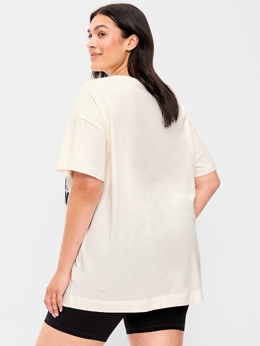 Image number 7 showing, Oversized Graphic Tunic T-Shirt