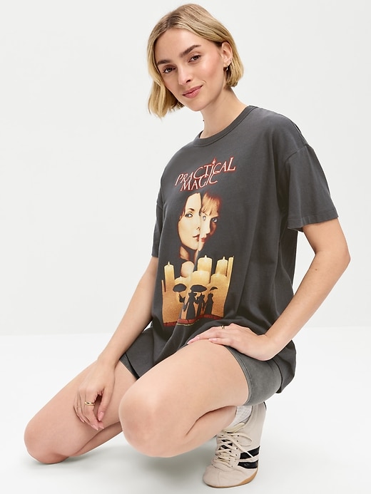 Image number 3 showing, Oversized Graphic T-Shirt