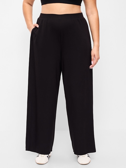 Image number 6 showing, High-Waisted Bounce Lite Drapey Wide-Leg Sweatpants