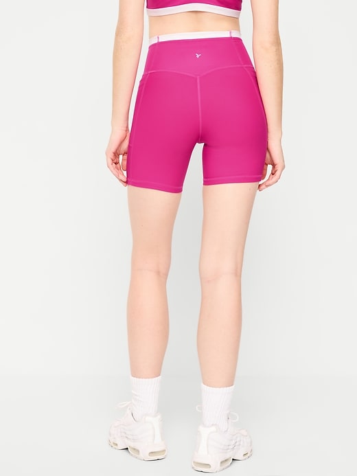 Image number 2 showing, Extra-High Waisted PowerSoft Boundless Pocket Biker Shorts-- 6-inch inseam - No Front Seam