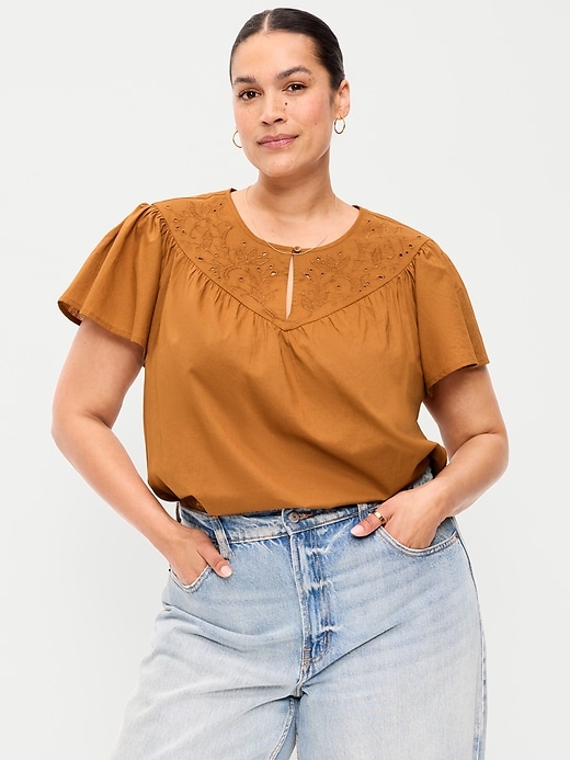 Image number 7 showing, Short-Sleeve Embroidered Trousseau Top