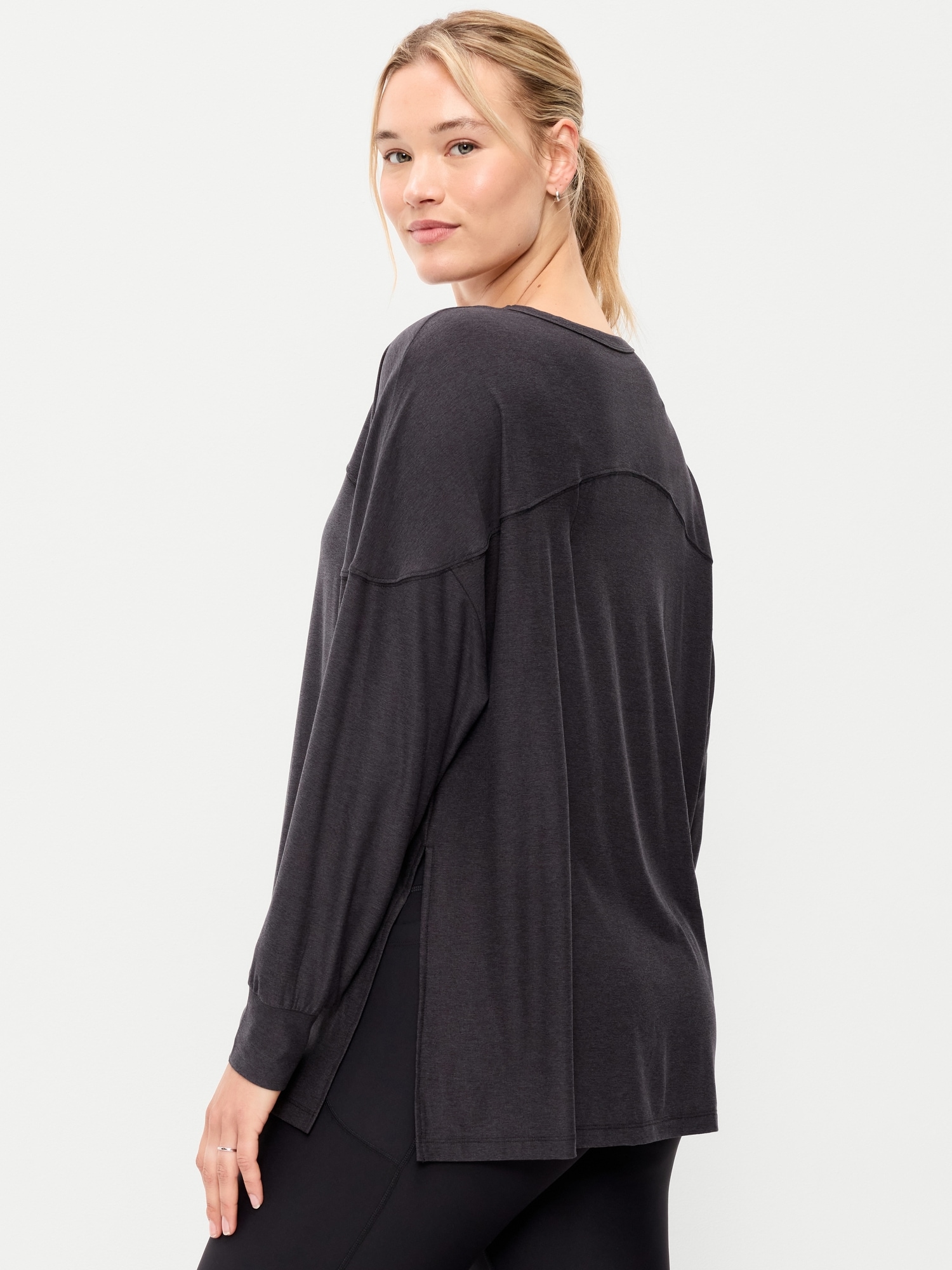 CloudMotion Long-Sleeve Tunic