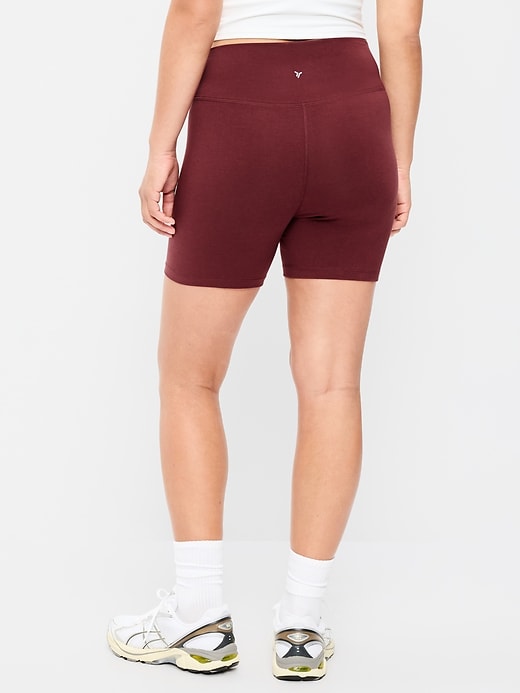 Image number 4 showing, High-Waisted PowerChill Biker Shorts -- 5-inch inseam