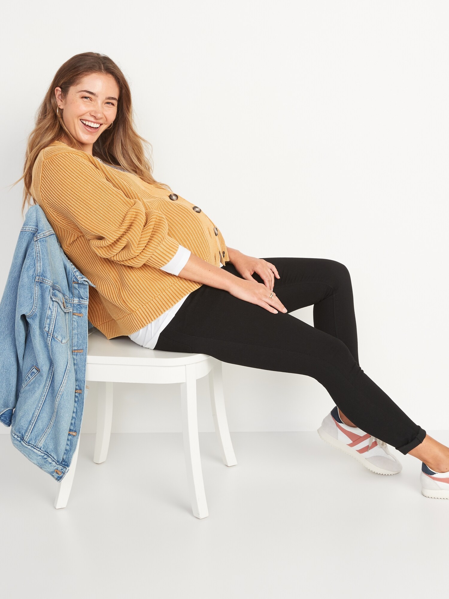 Женские джинсы Old Navy Maternity Full-Panel Rockstar Super Skinny, цвет: Чёрный — фото 3