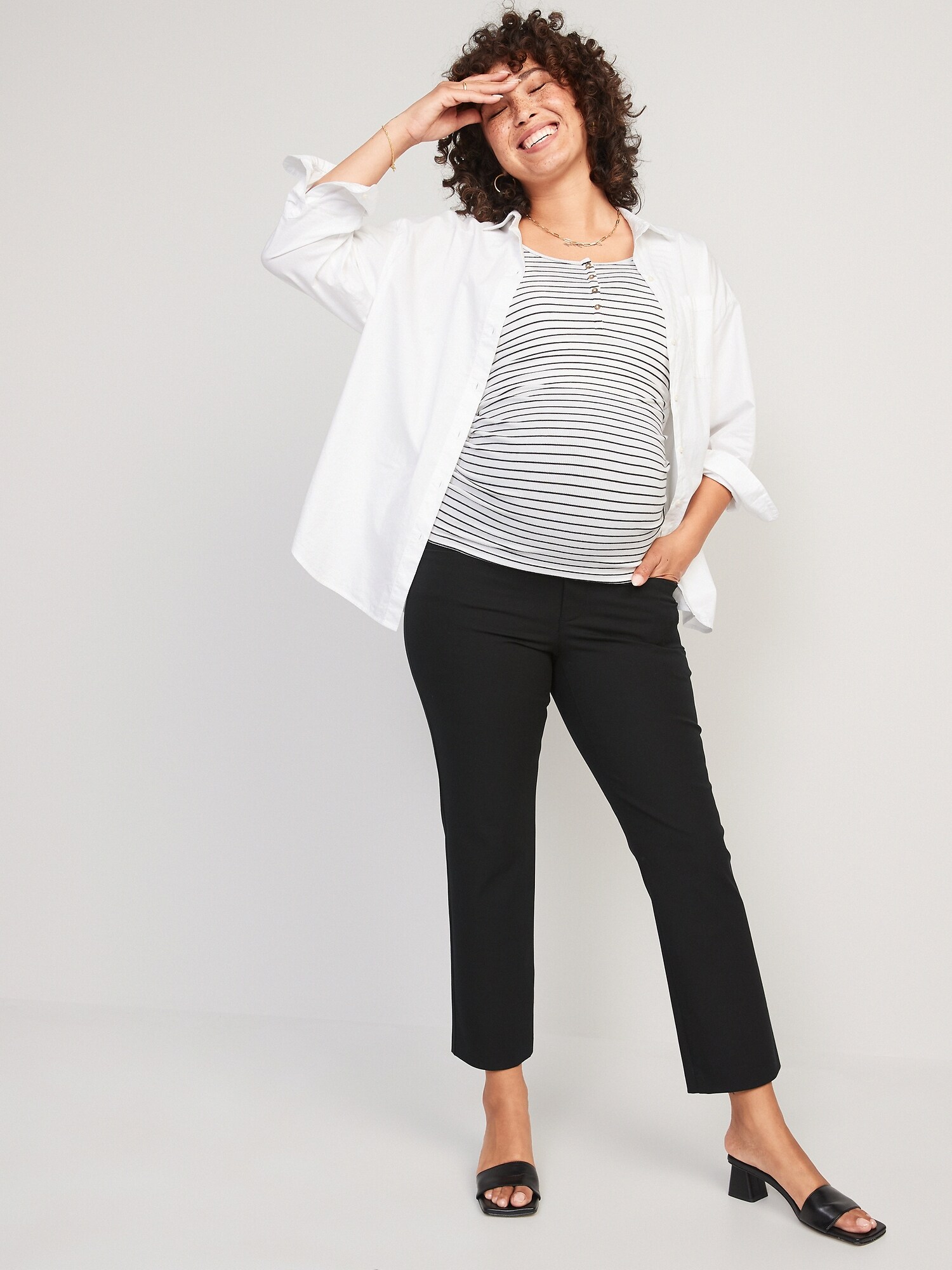 Женские брюки Old Navy Maternity Full-Panel Pixie Straight Ankle, цвет: Чёрный — фото 3