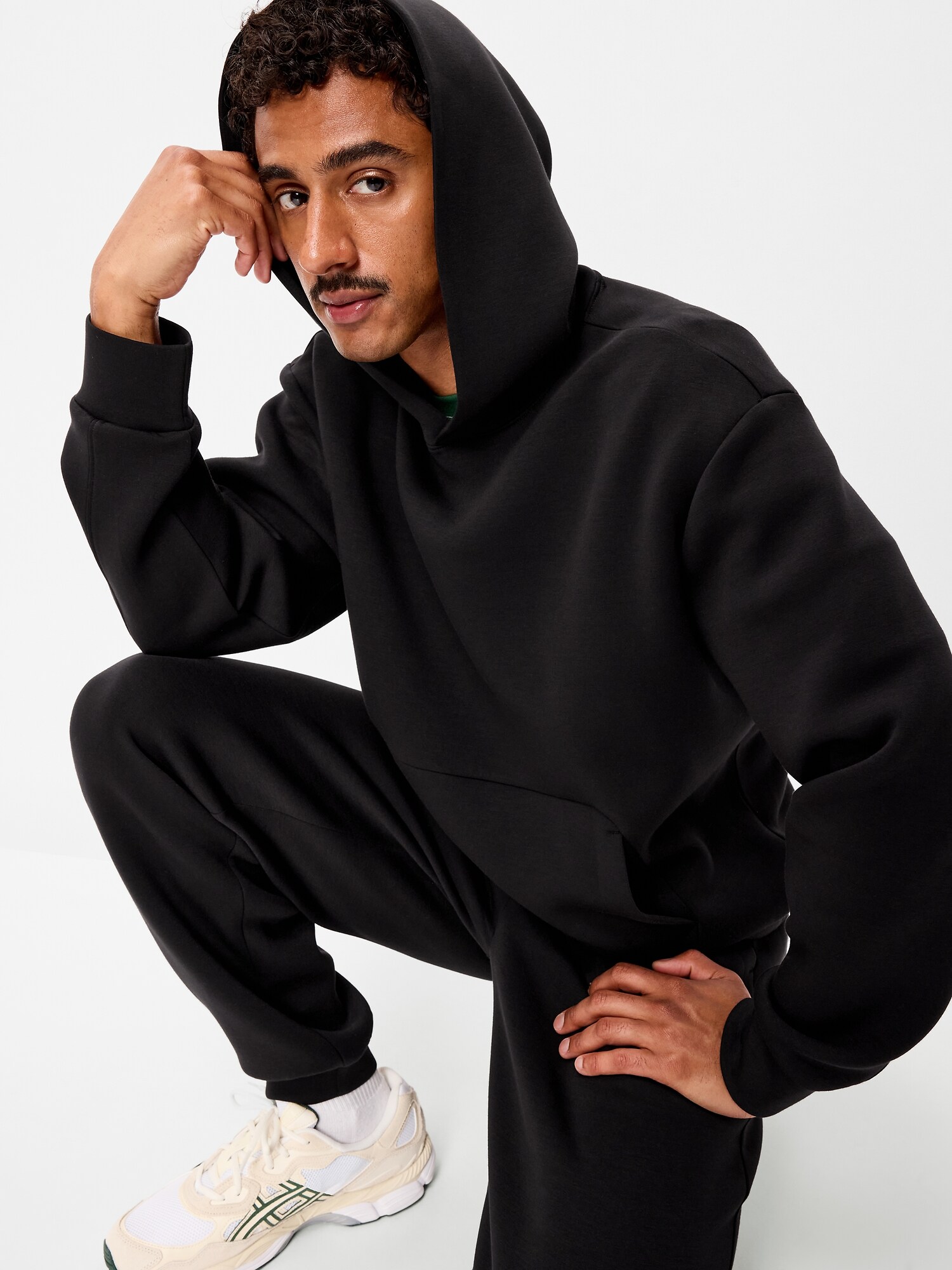 Мужское худи Old Navy Bounce Fleece Oversized Pullover, цвет: Чёрный — фото 3