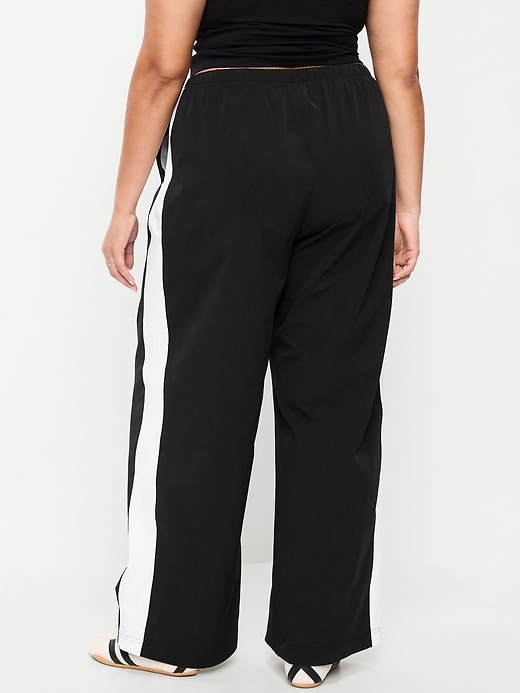 High-Waisted TrekTech Lightweight Woven Active Pants | Old Navy